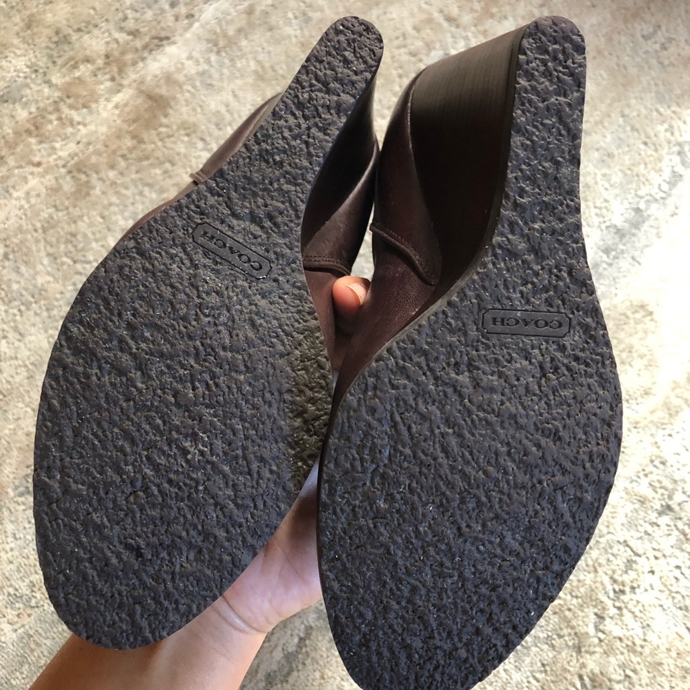 ❄️ Coach Farah Brown Leather Wedge Booties - Picture 3 of 5